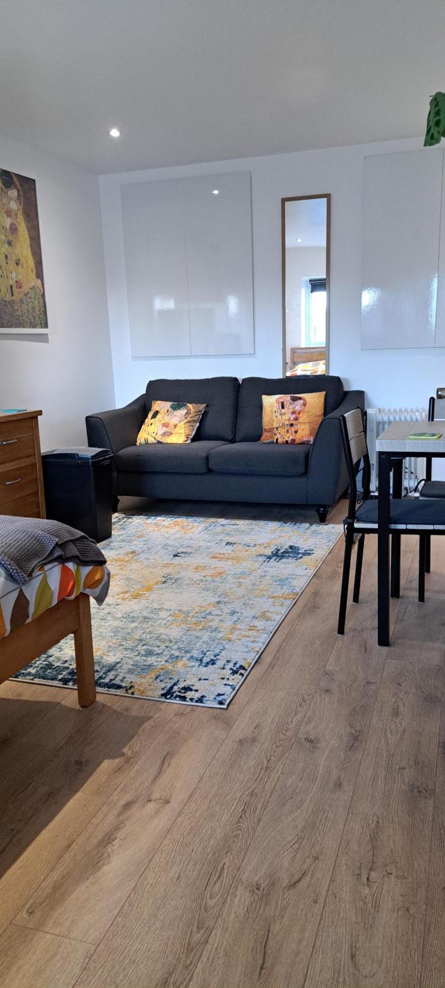 Modern Studio Apartment With Outstanding Views, Sleeps 2 Нюлин Екстериор снимка